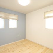 明るい印象の部屋